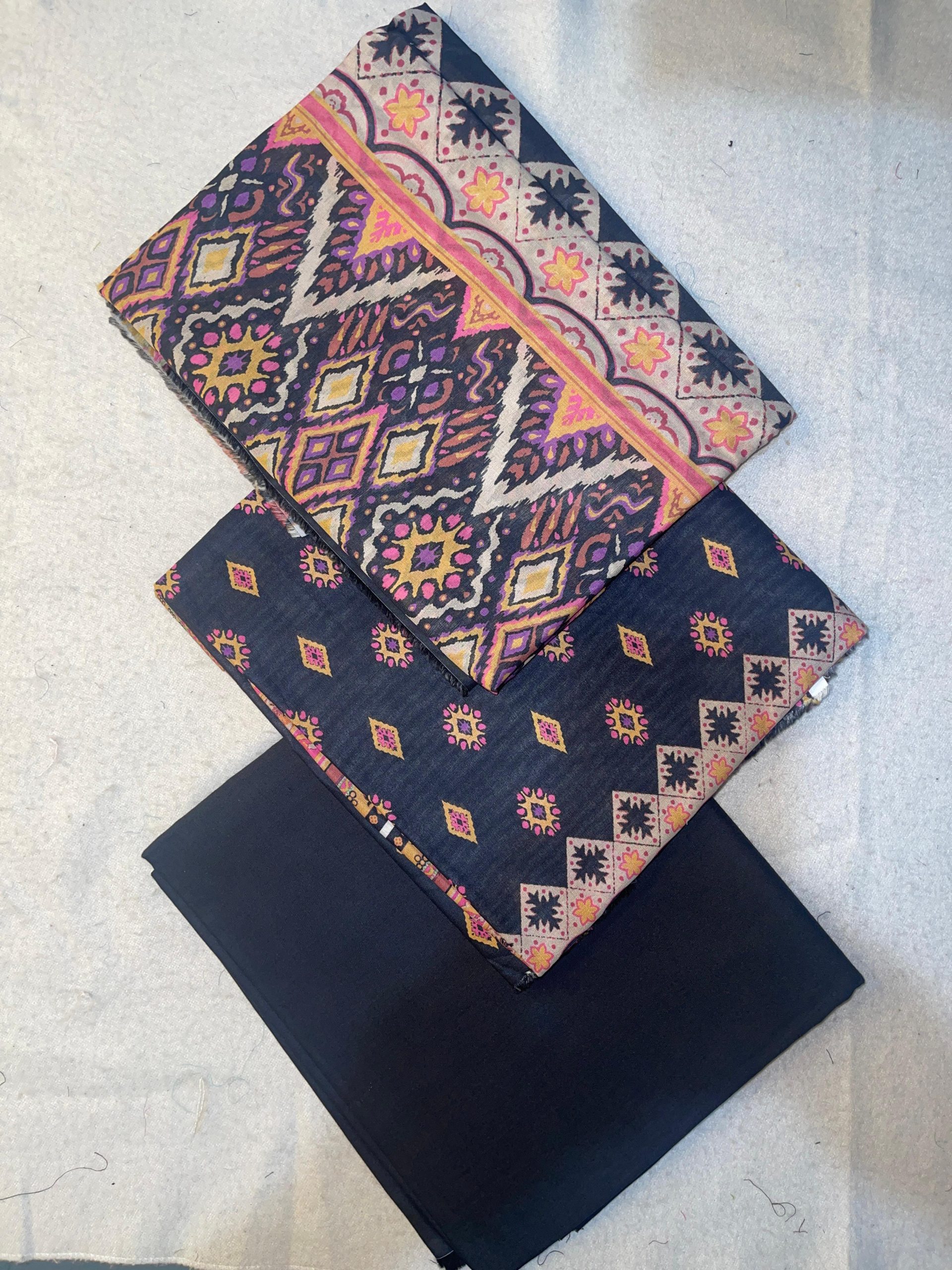 Alkaram lawn 2pc collection-8